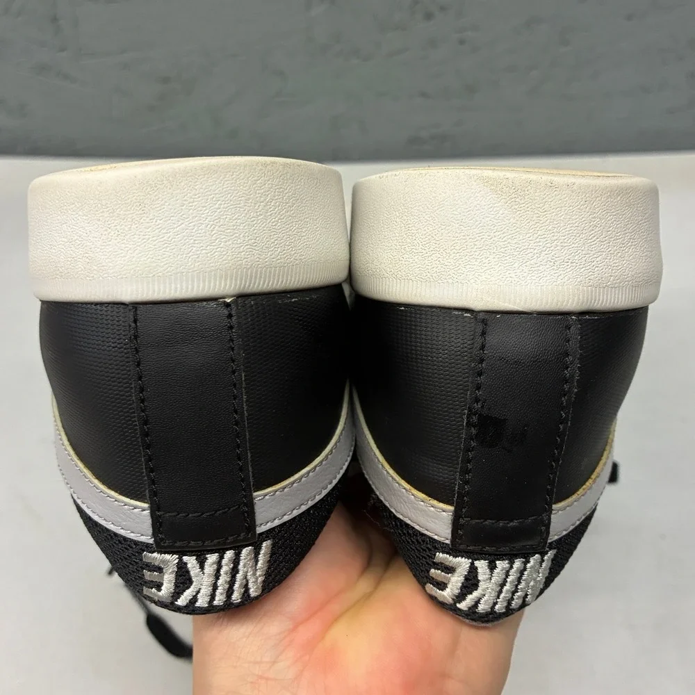 Nike Blazer Low Leather Sneakers Mens Size 11 Black White 631656-001 Casual